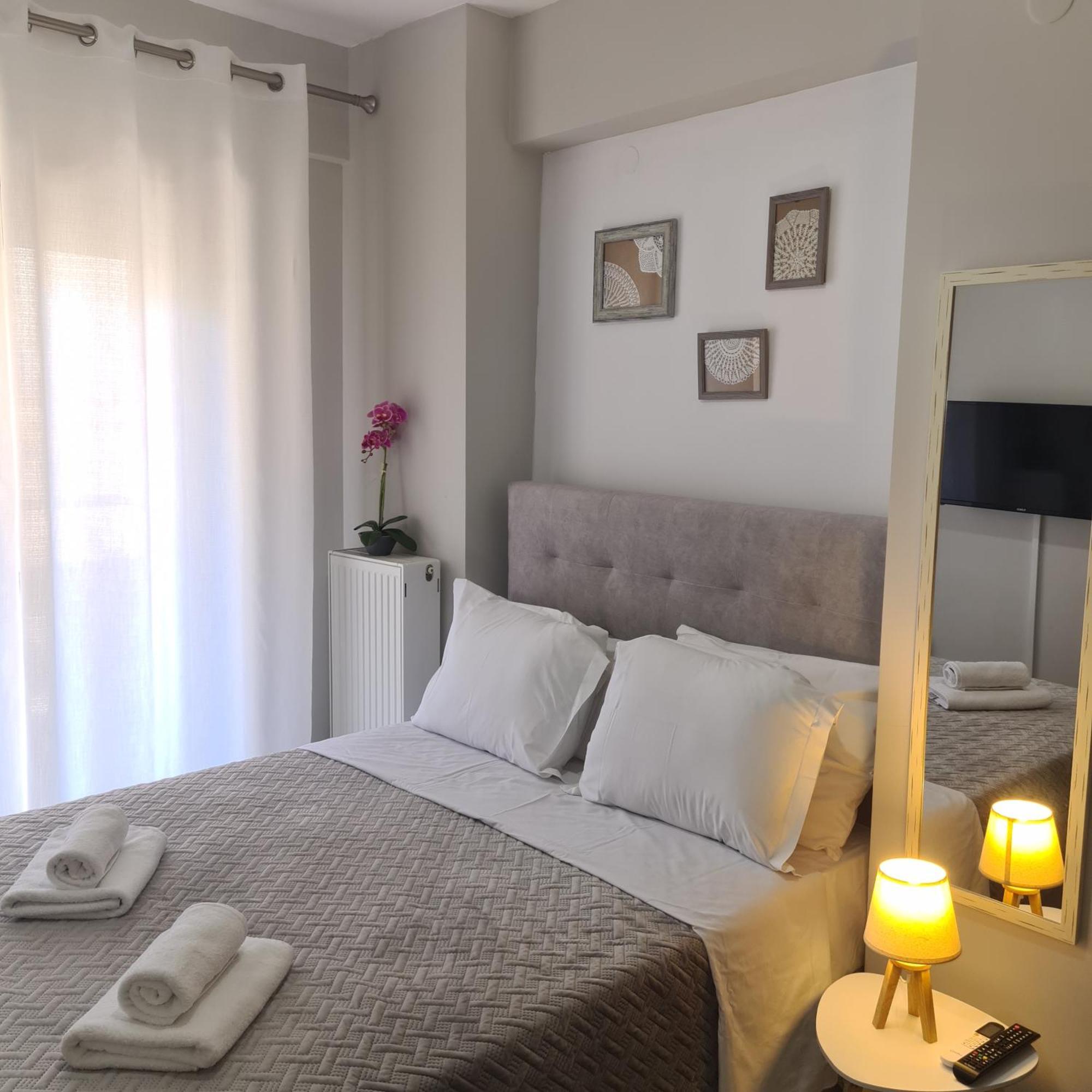 Cozy Gold Appartment#Free Parking# Tesalonika Bagian luar foto