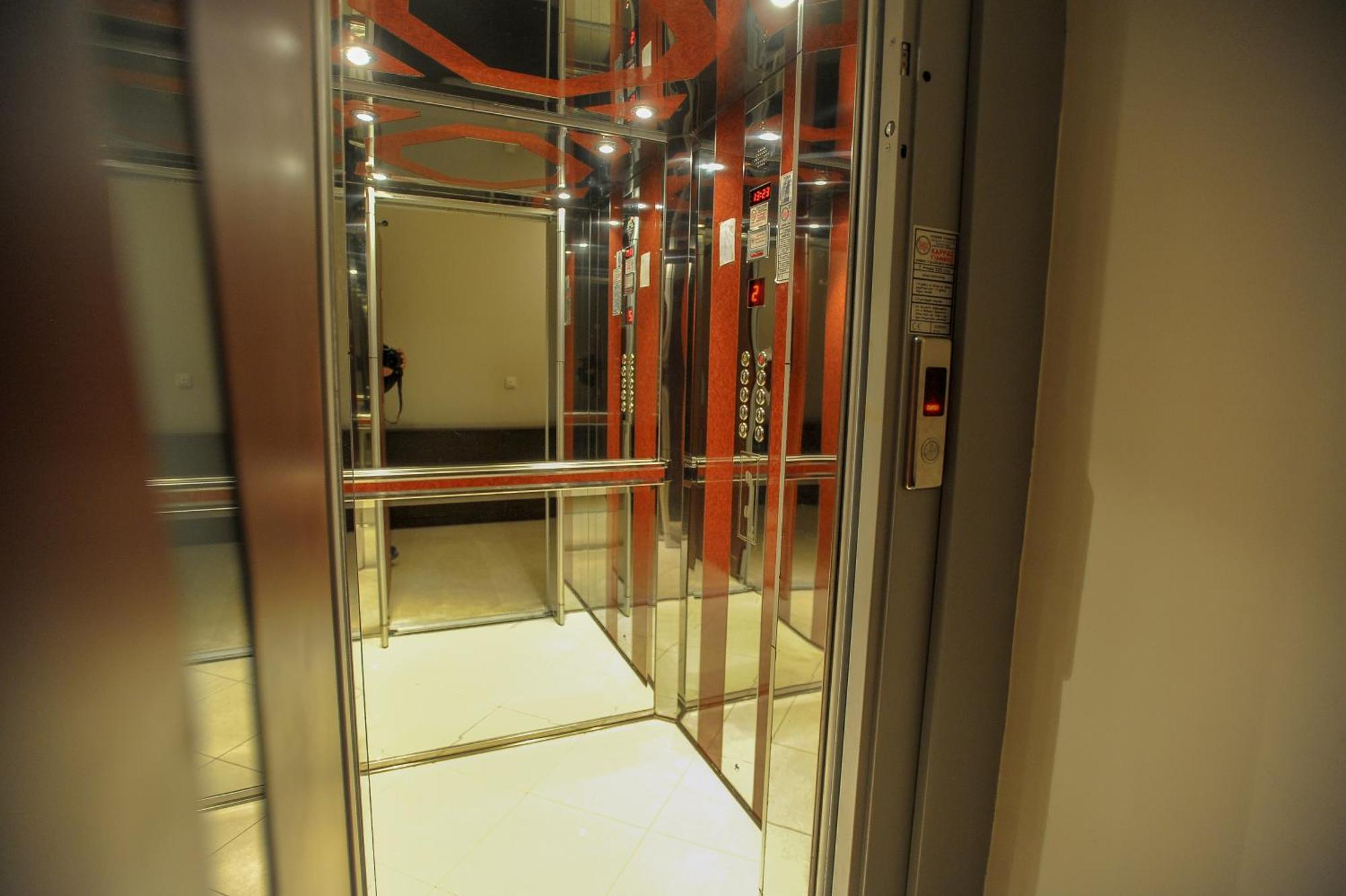 Cozy Gold Appartment#Free Parking# Tesalonika Bagian luar foto